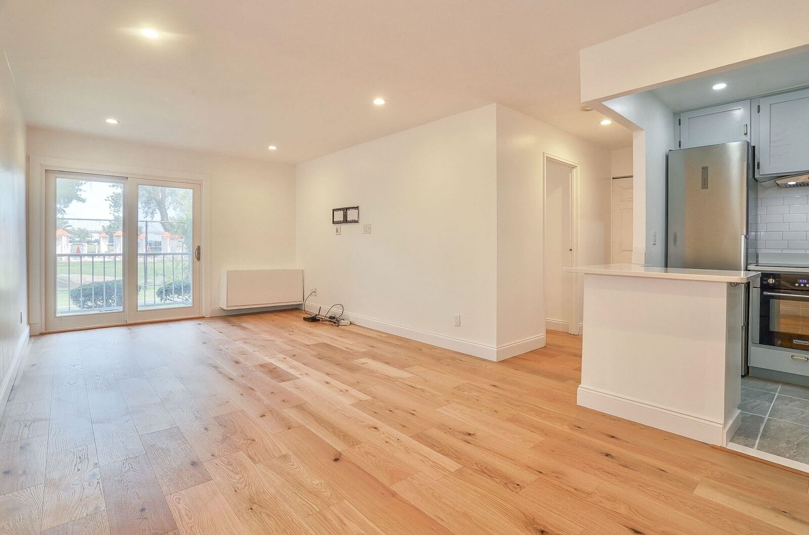 Property Photo: 1111 River Rd G7 NJ 07020