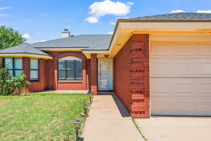 Property Photo:  2110 94th Street  TX 79423 