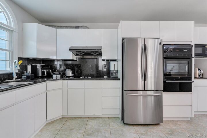Property Photo: 11 Empress Pines Drive NY 11767