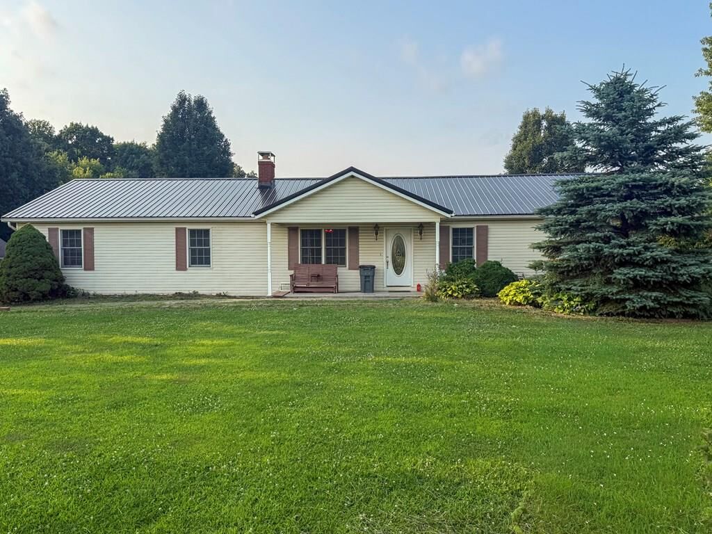 Property Photo:  412 Lattimer Rd W  OH 44878 