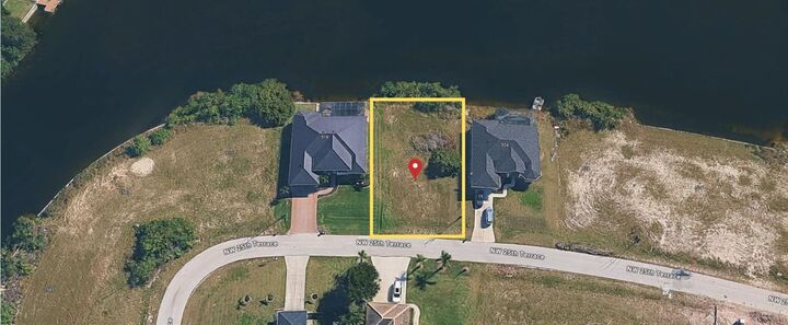Property Photo:  520 NW 25th Terrace  FL 33993 