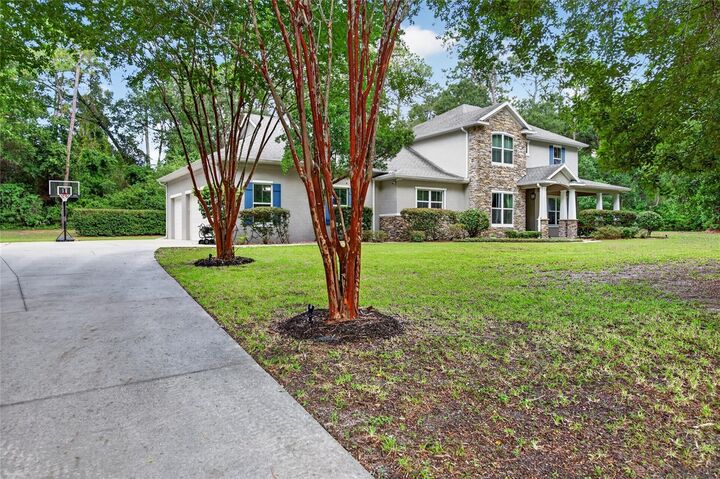 Property Photo:  1515 Rambling Oaks Lane  FL 32720 