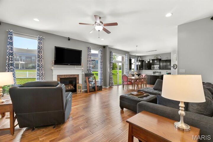 Property Photo:  802 Railway Circle  MO 63385 