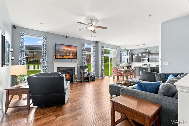 Property Photo: 802 Railway Circle MO 63385