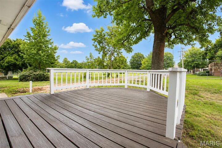 Property Photo:  403 Cox Drive  MO 65453 