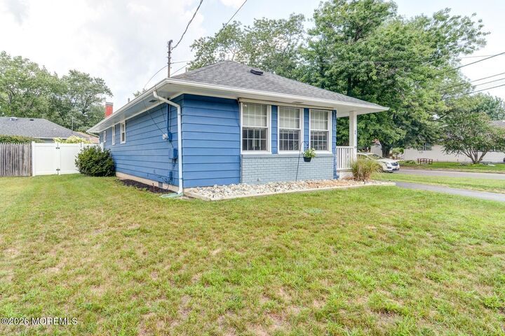 Property Photo:  2 Catalina Court  NJ 08753 