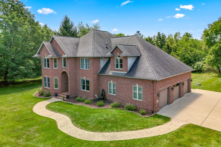 Property Photo:  1230 Meadow Lane  MI 49242 