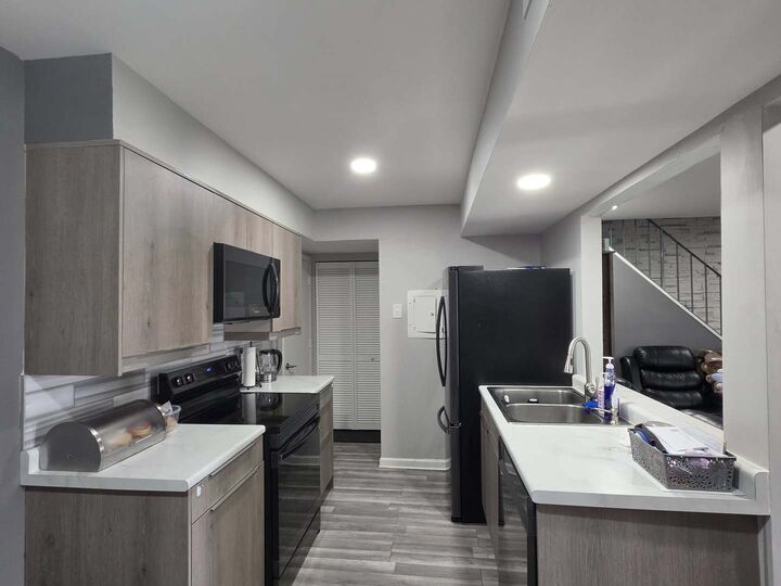 Property Photo:  