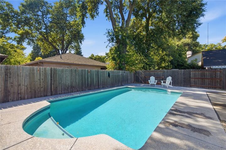 Property Photo:  5 Hunter Court  CA 95928 