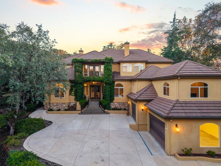 Property Photo: 4044 Albert Circle CA 95762