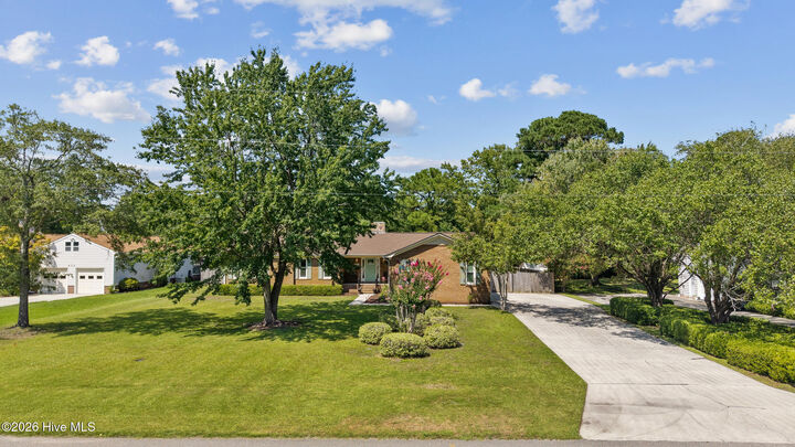 Property Photo: 409 Derby Down Way NC 28409