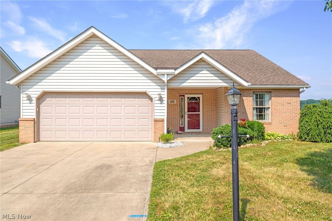 Property Photo:  105 Northcliff Lane  OH 44270 