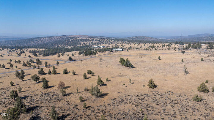 Property Photo: 9425 NW Panorama View OR 97754