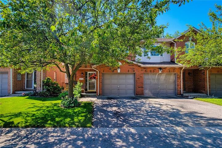171 Highbury Drive 13 — photo 1