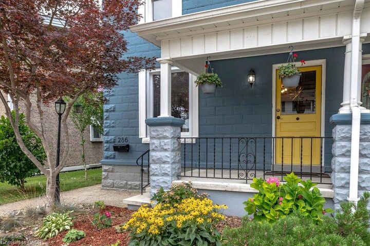 Property Photo:  286 Hatt Street  ON L9H 2H3 