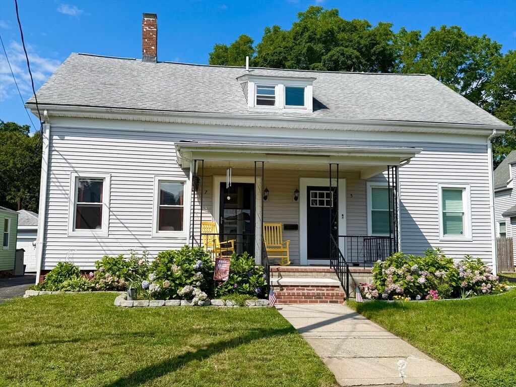 Property Photo:  7 General Cobb St 7  MA 02780 