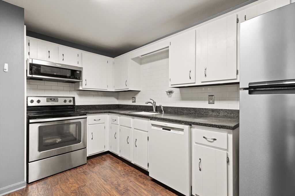 Property Photo:  221 Oak St. 3-21  MA 02301 