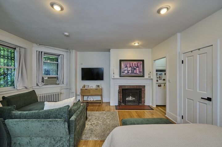 Property Photo:  458 Beacon 1  MA 02115 