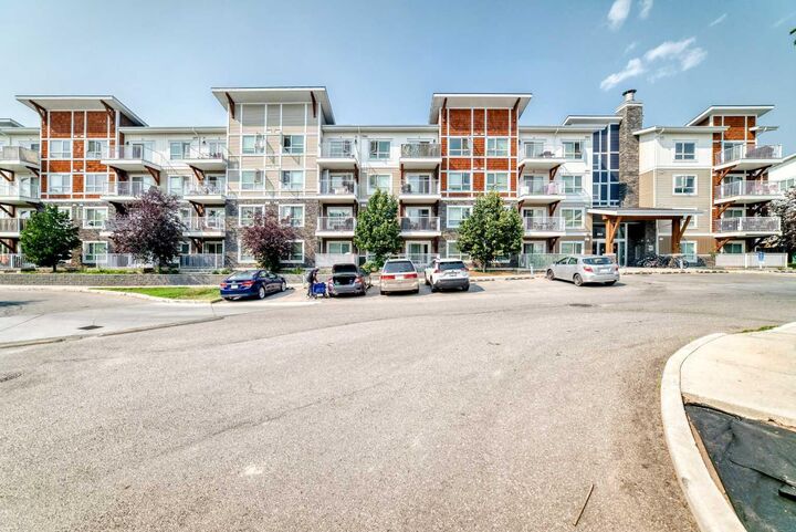 Property Photo: 302 Skyview Ranch Drive NE 4116 AB T3N 0P5
