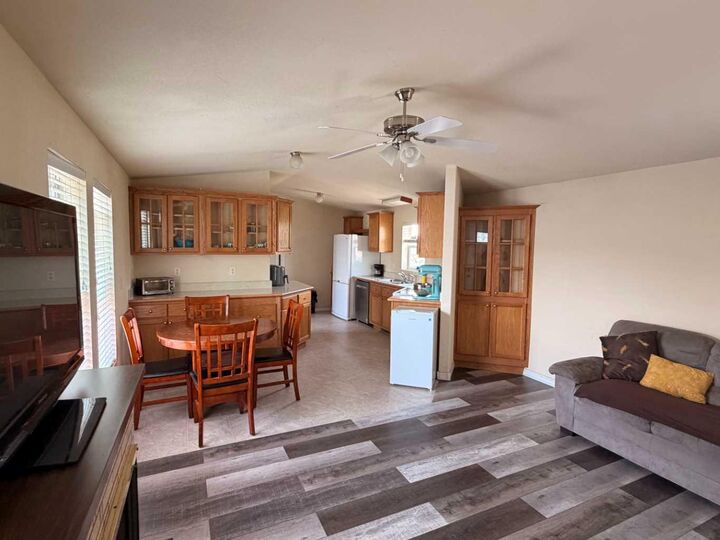 Property Photo: 1609 14 Street 18 AB T9W 1K4