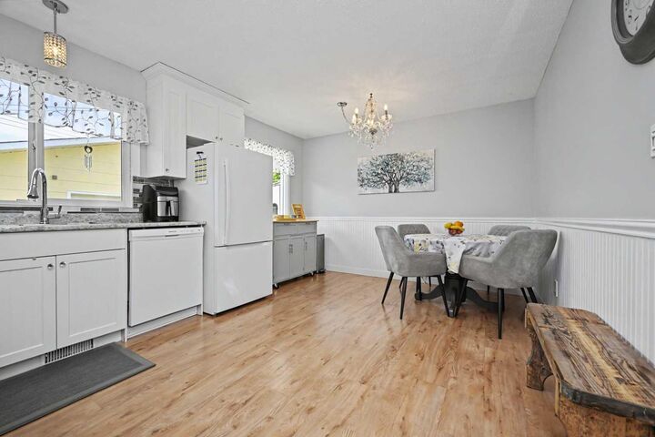 Property Photo:  9715 118 Avenue  AB T8V 3P5 