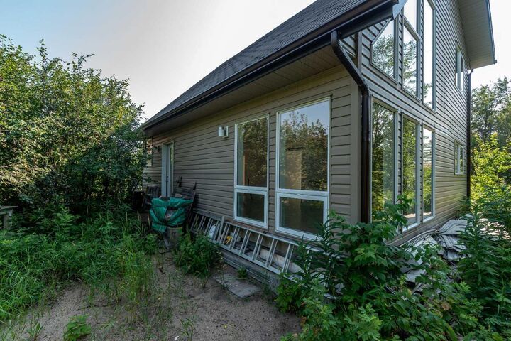 Property Photo:  504 Lakeview Bay  SK S0M 0N0 