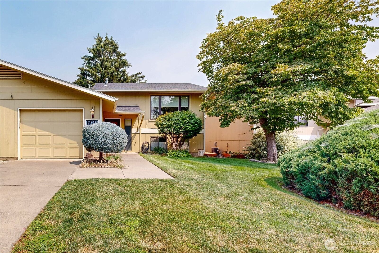 Property Photo:  1188  Lancer Drive  WA 99362 