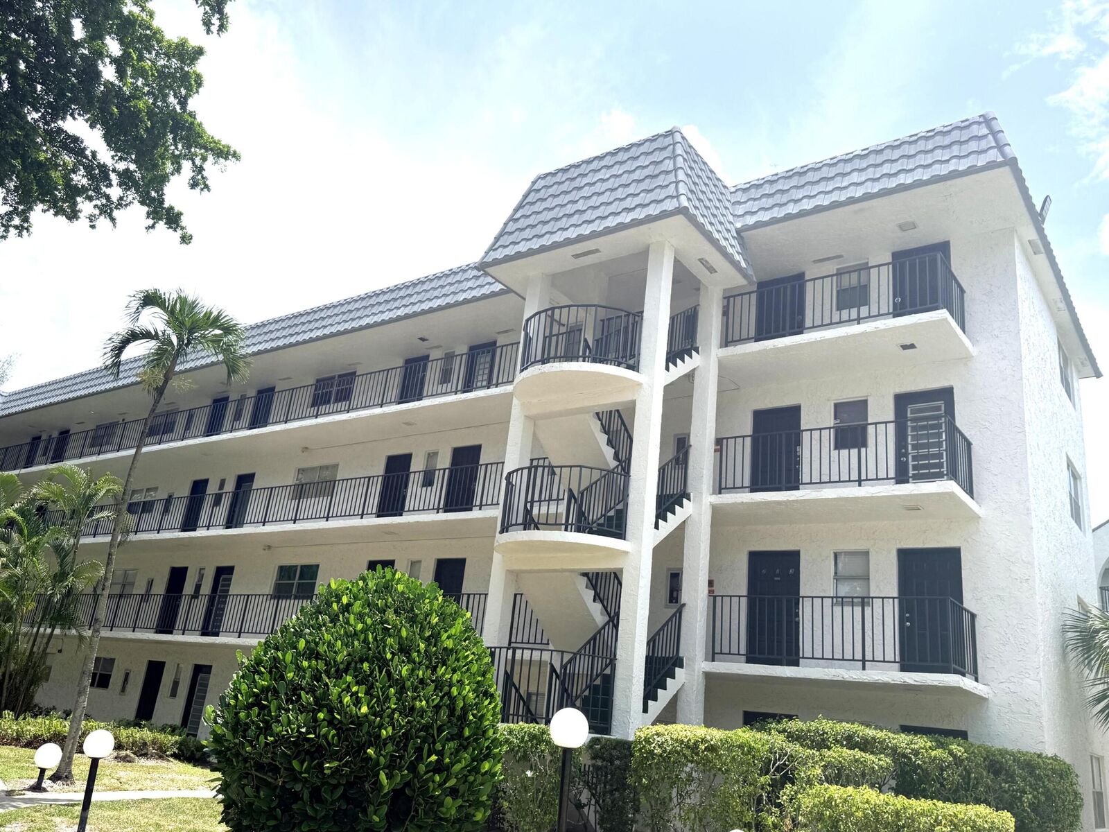 Property Photo:  3360 Spanish Moss Terrace 313  FL 33319 