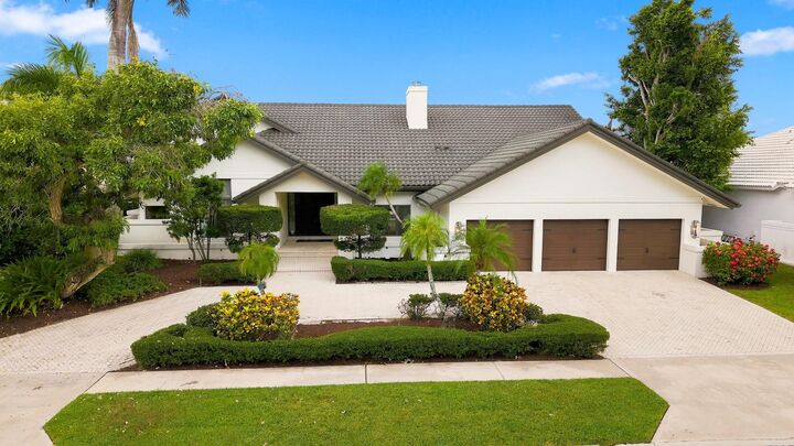 Property Photo:  7082 Siena Court  FL 33433 