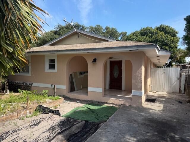 Property Photo:  2975 NW 96th Street  FL 33147 