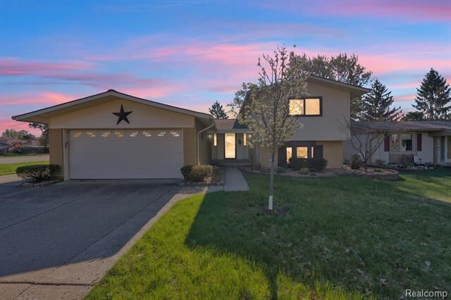 Property Photo:  9498 Bassett Street  MI 48150 