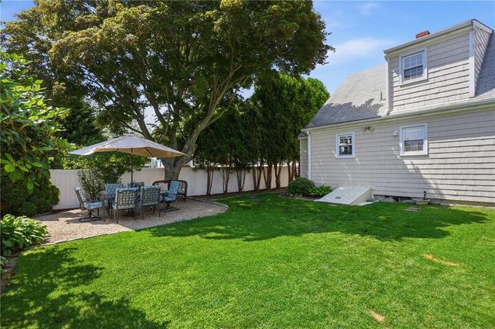 Property Photo:  106 Fales Road  RI 02809 