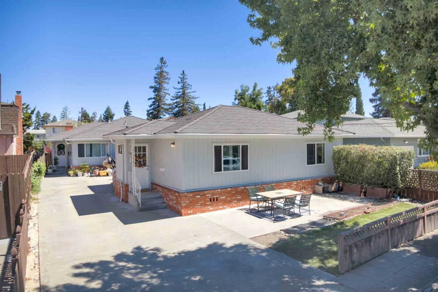 Property Photo:  1567 Hawes Court  CA 94061 