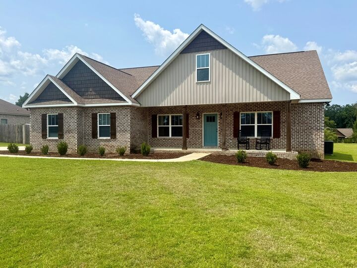 Property Photo: 497 Patterson Rd AL 36301