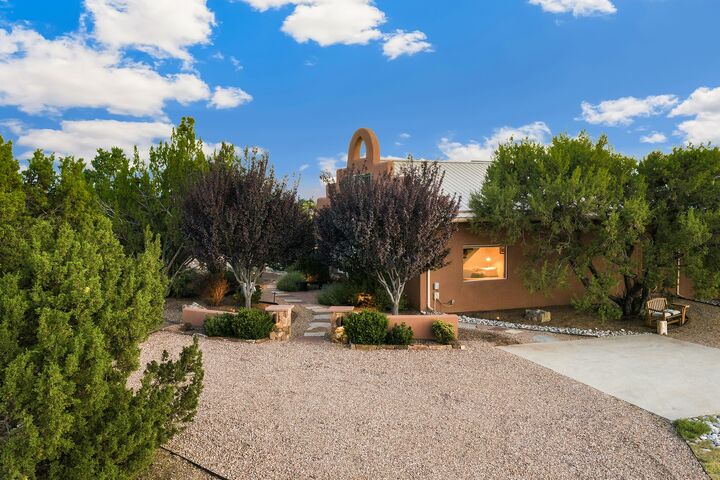 Property Photo: 194 Arroyo Hondo Trail NM 87508