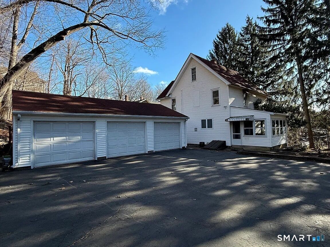 Property Photo:  57 Ingraham Street  CT 06010 