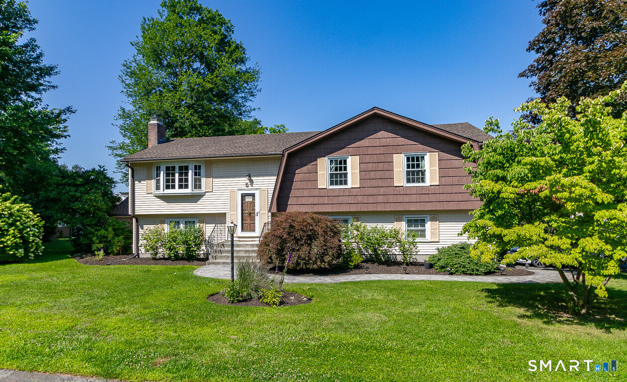 Property Photo: 5 Urban Lane CT 06111