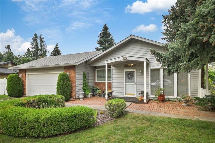 Property Photo:  2409 E 60th Ave  WA 99223 