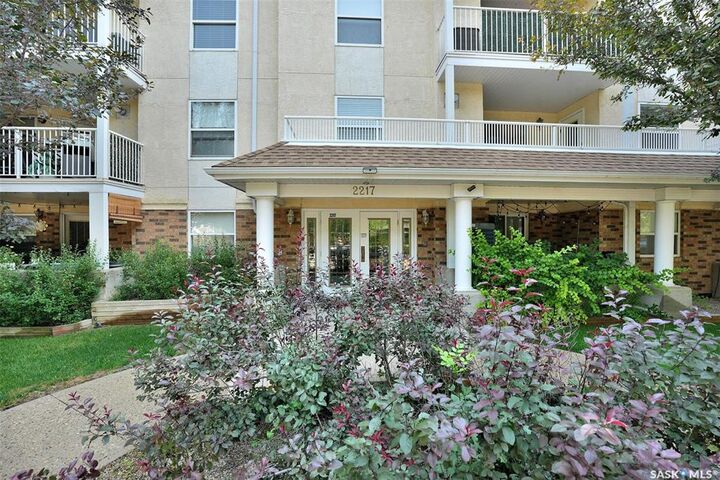Property Photo:  2217 Angus Street 403  SK S4T 2A3 