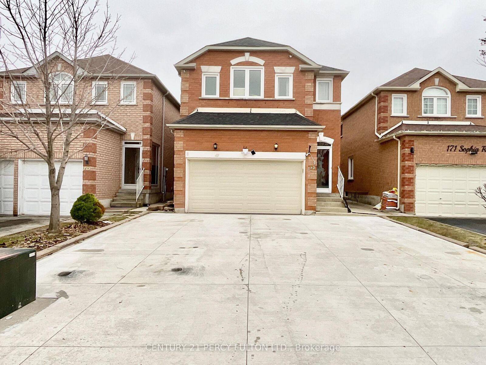 Photo de la propriété:  173 Sophia Road Main  ON L3S 4C5 