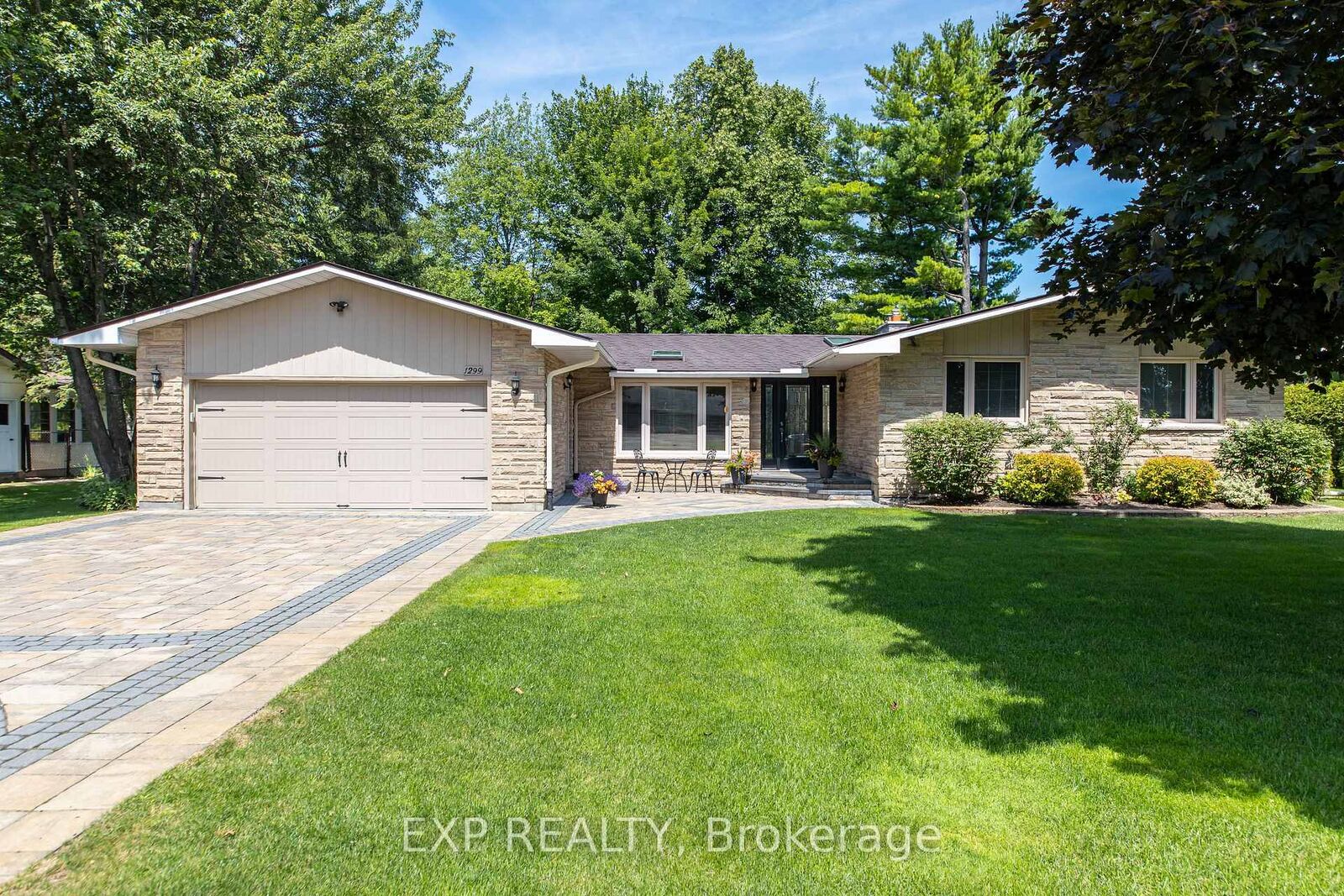 Property Photo:  1299 Fairway Drive  ON K4M 1B3 
