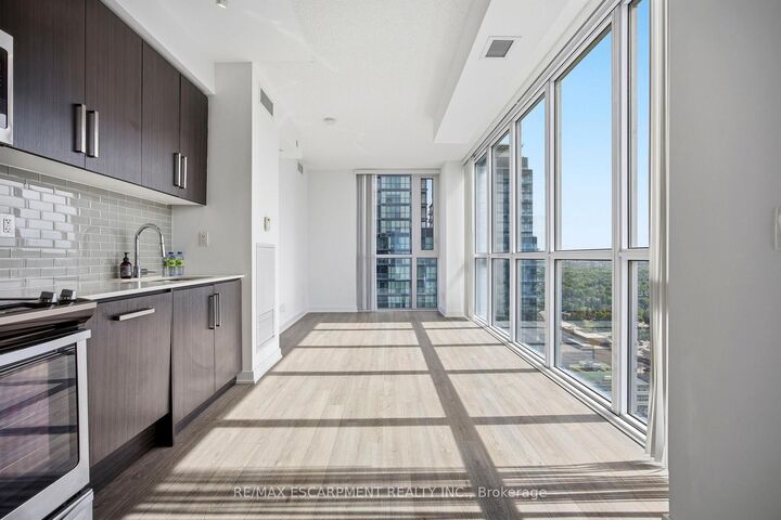 Property Photo:  5180 Yonge Street 2909  ON M2N 0K5 