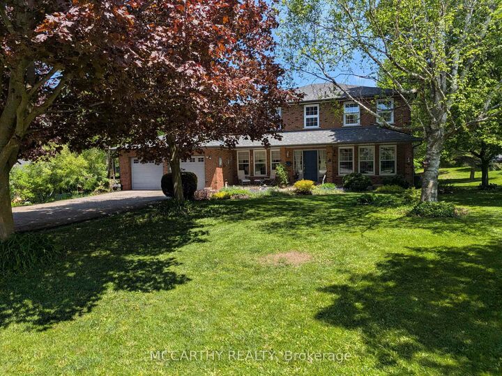 11 Lynda Avenue — photo 1