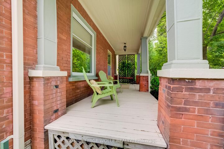 Property Photo:  46 Ellen Street W  ON N2H 4K3 