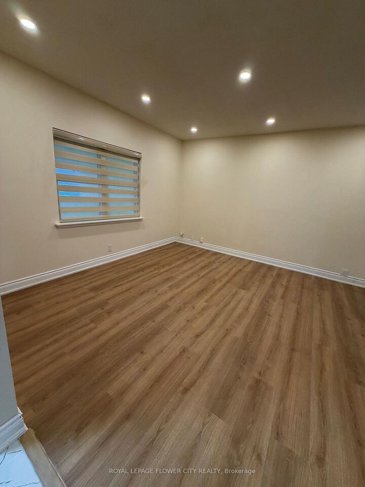 Property Photo: 36 St Georges Avenue E ON P6B 1W7