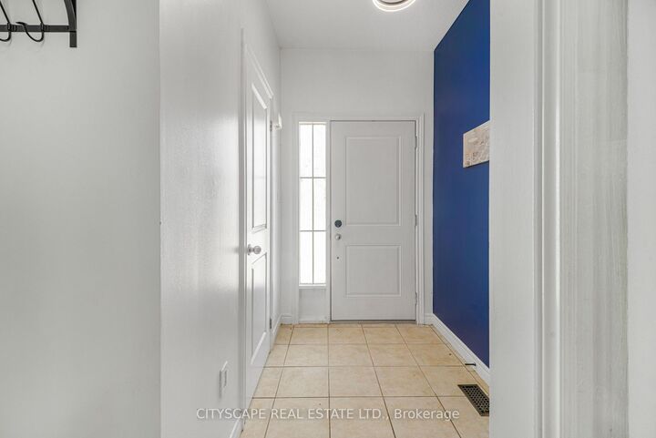 Property Photo:  14 Redcedar Crescent  ON L8E 0G3 
