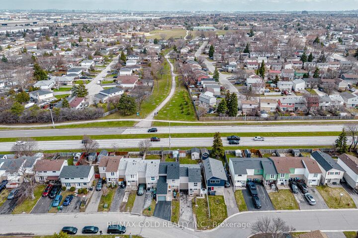 34 Jackman Drive — photo 1