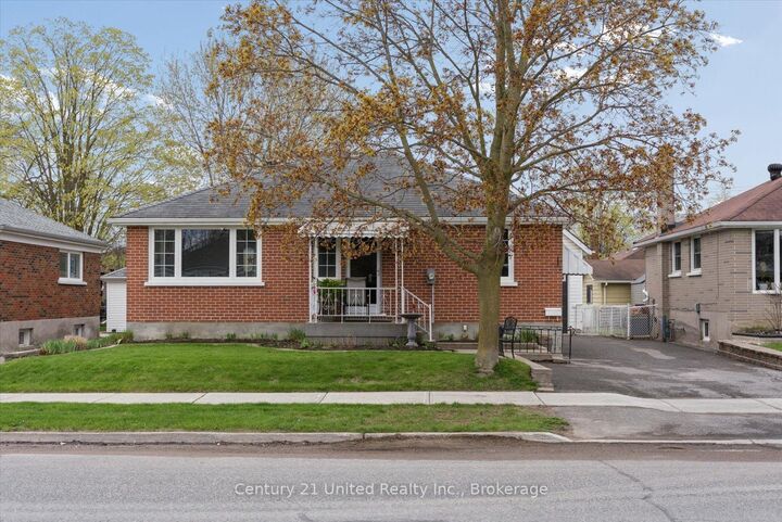 Property Photo:  679 Bellaire Street  ON K9J 3Y5 