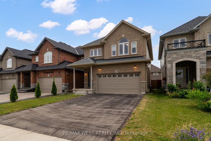 Property Photo: 270 Dalgleish Trail ON L0R 1P0