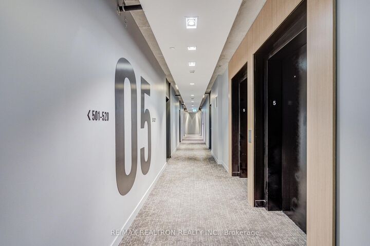 Property Photo:  7 Smith Crescent 518  ON M8Z 0G3 